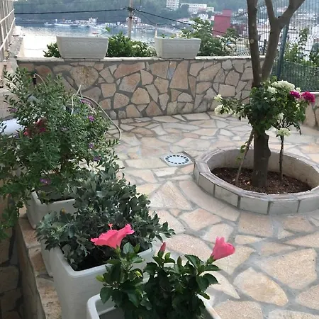 Sea View Apartmán *